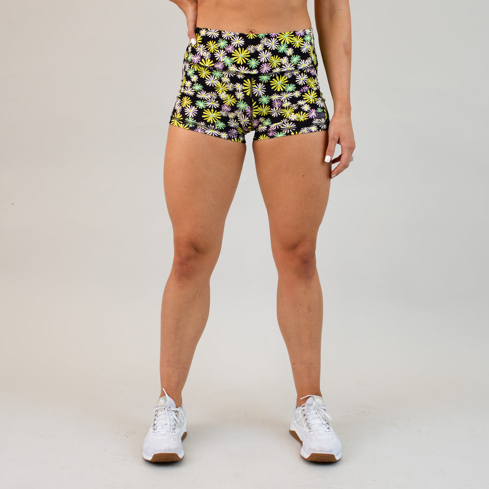 Lime Daisy Mid Rise Contour Training Shorts For Women