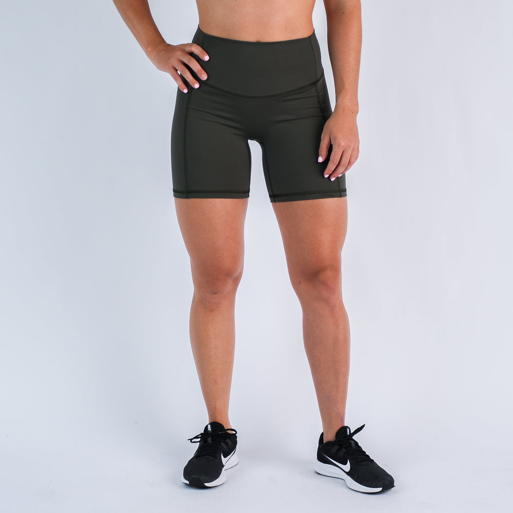 Olive No Front Seam Training Short - Pedal