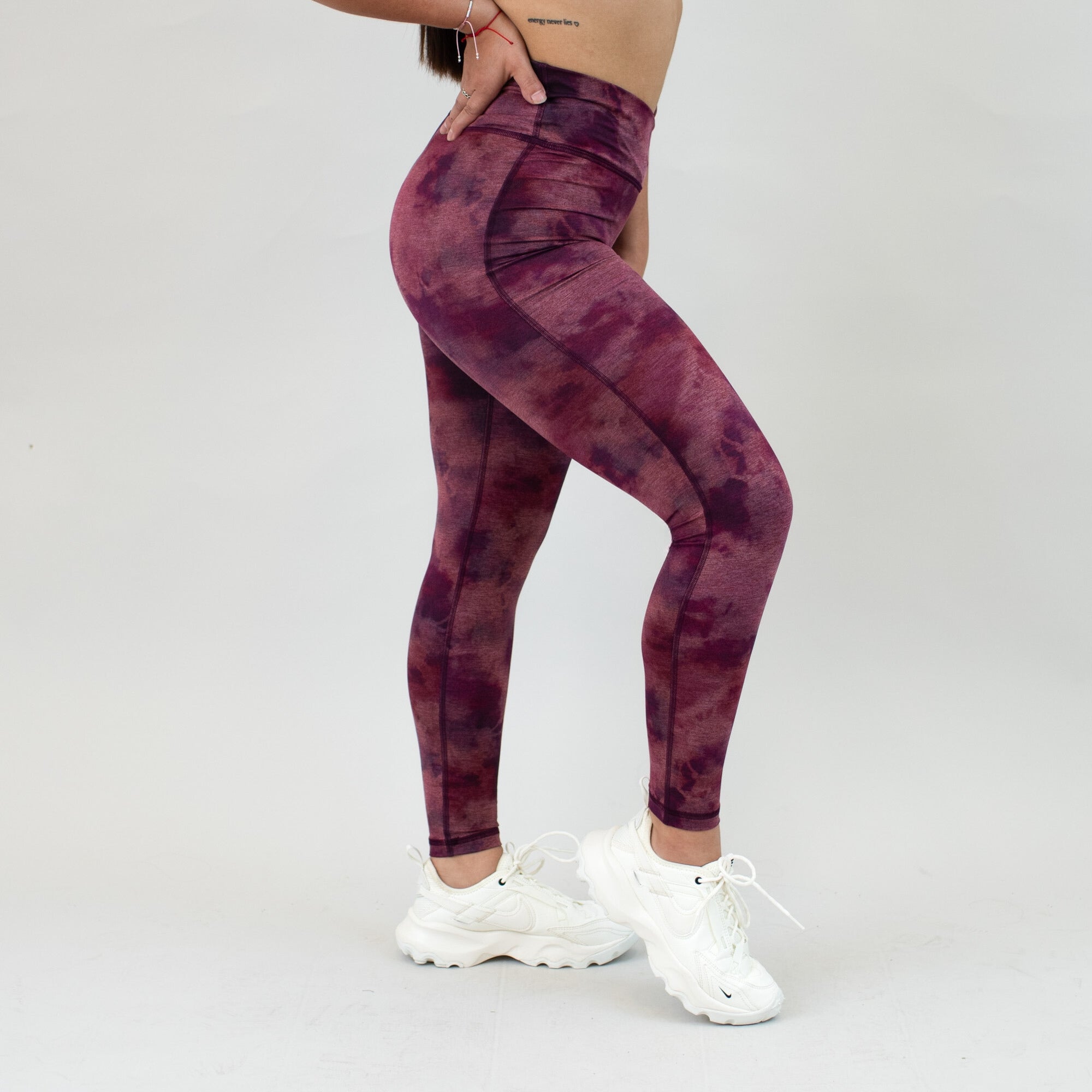 Ruby Smoke V Waistband Leggings 7/8 25" - Mid High Rise