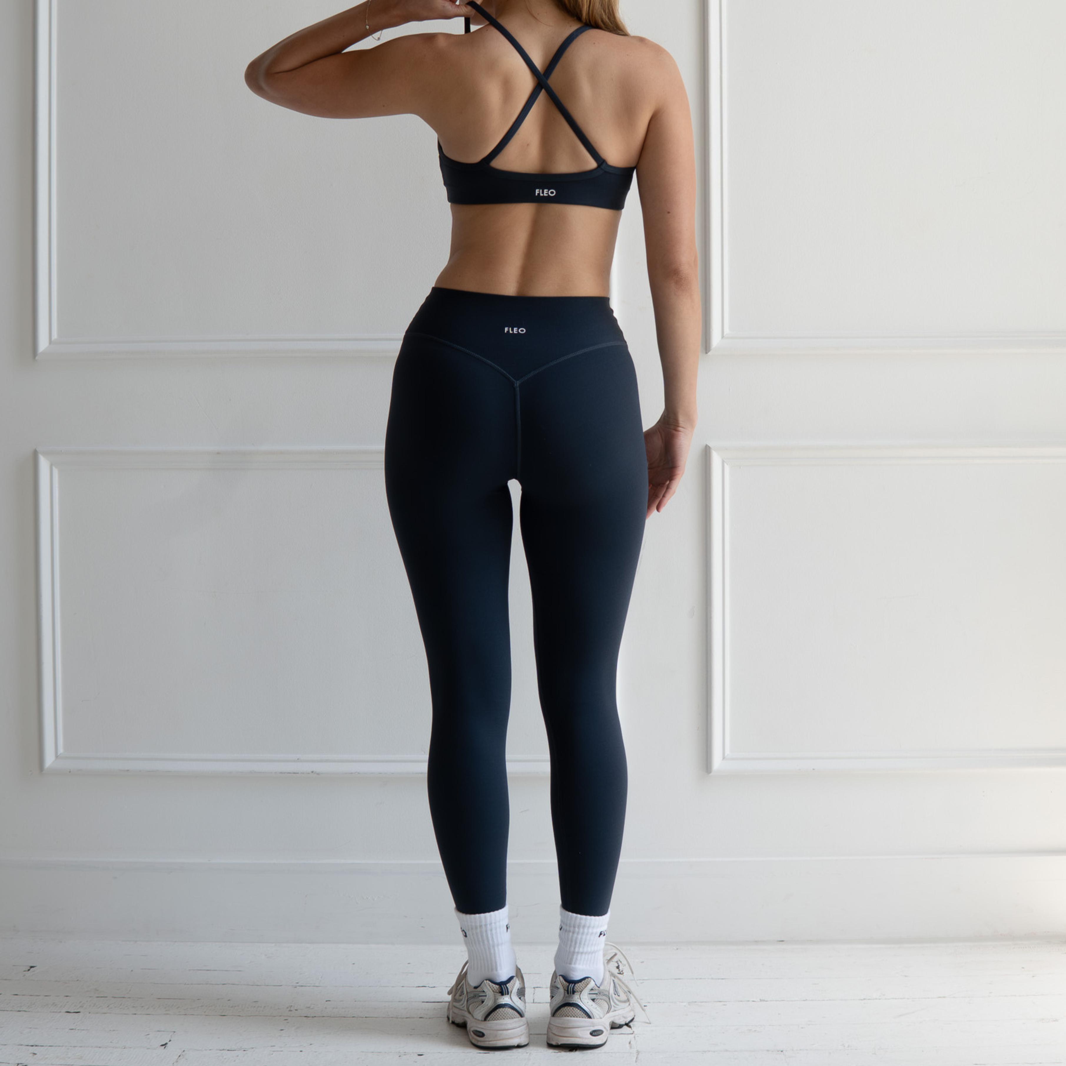 SmoothSculpt Uplift V Back Legging 25"