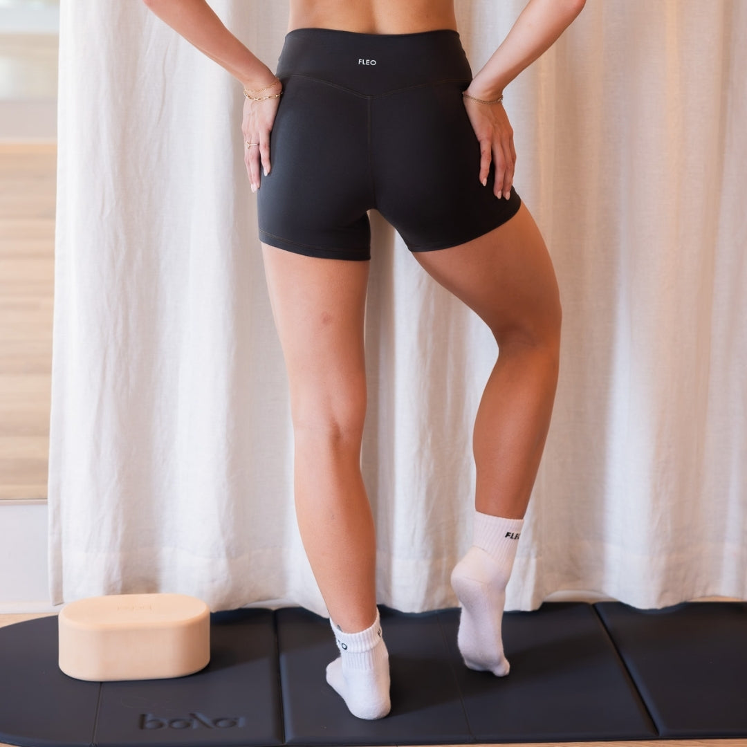 Boost Short 4" - No Front Seam - High Rise
