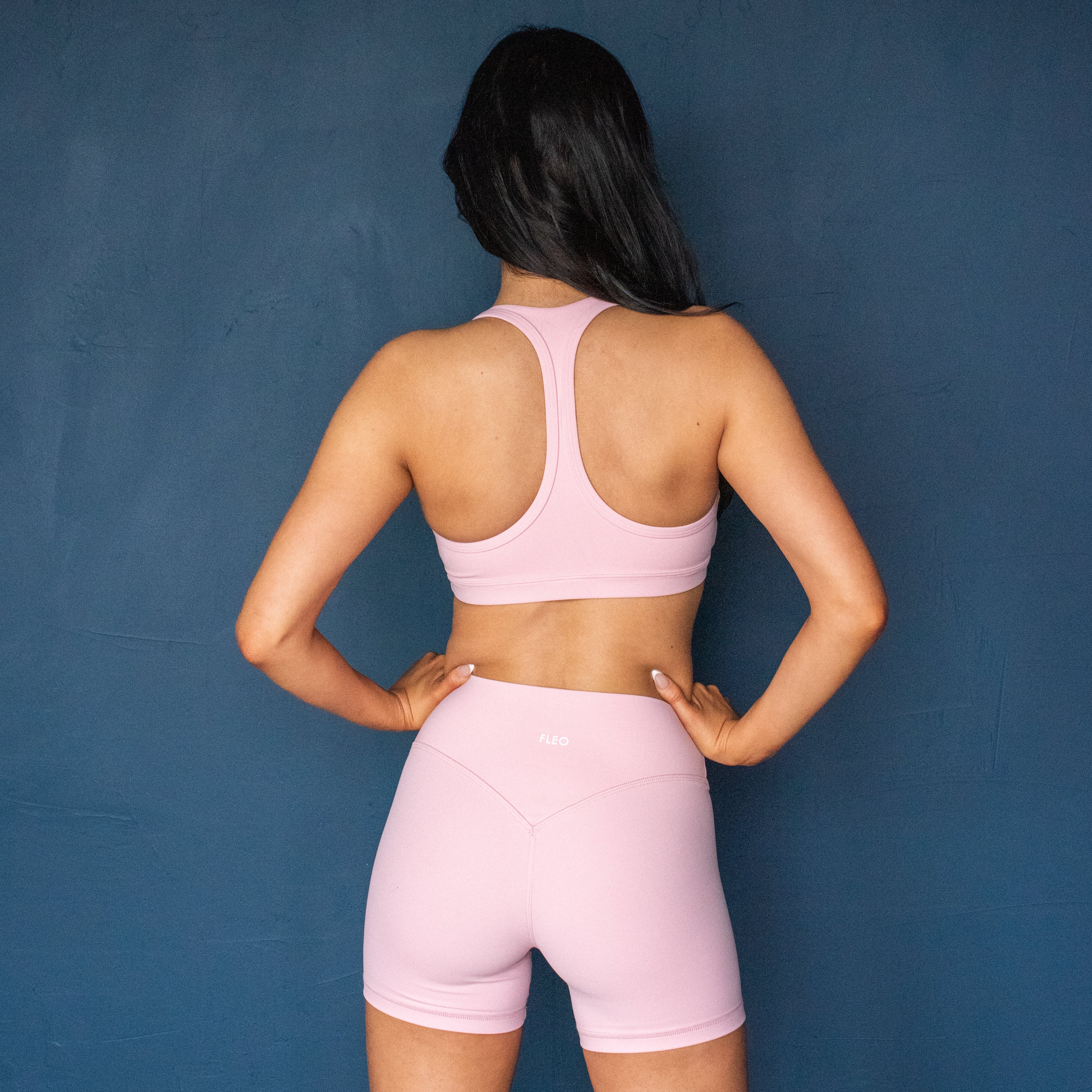 SmoothSculpt Jade Sports Bra - Medium Support