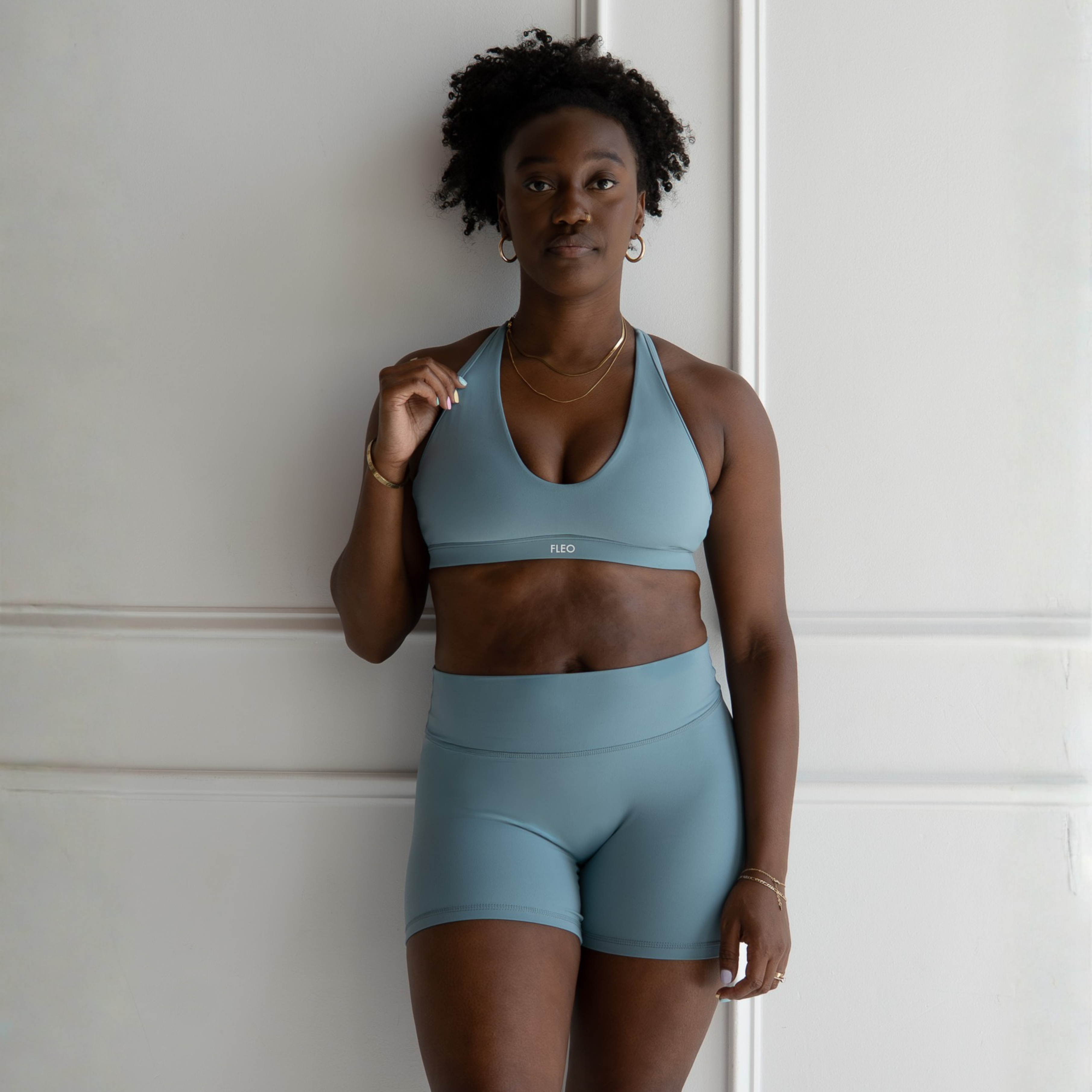 SmoothSculpt Jade Sports Bra - Medium Support