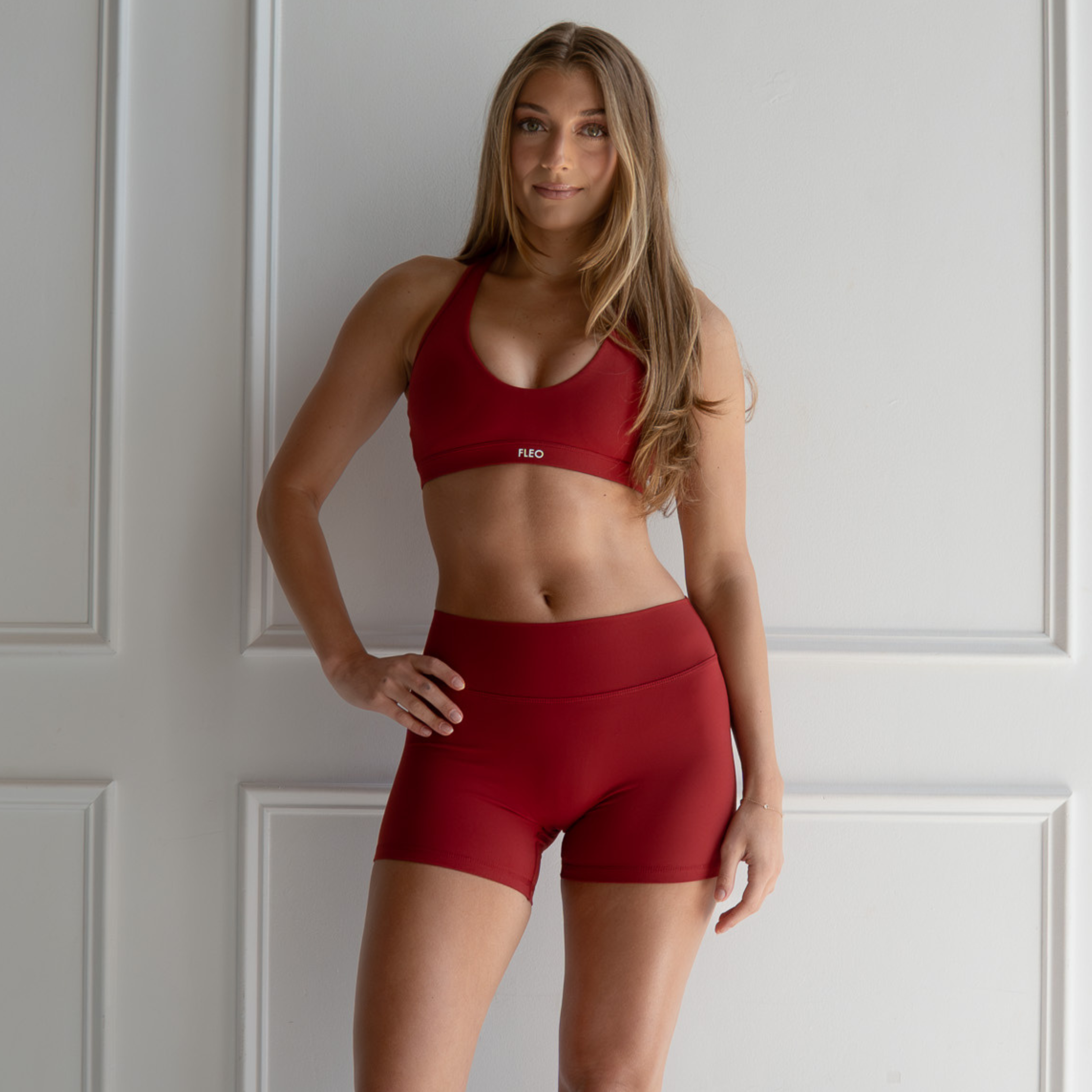 SmoothSculpt Jade Sports Bra - Medium Support