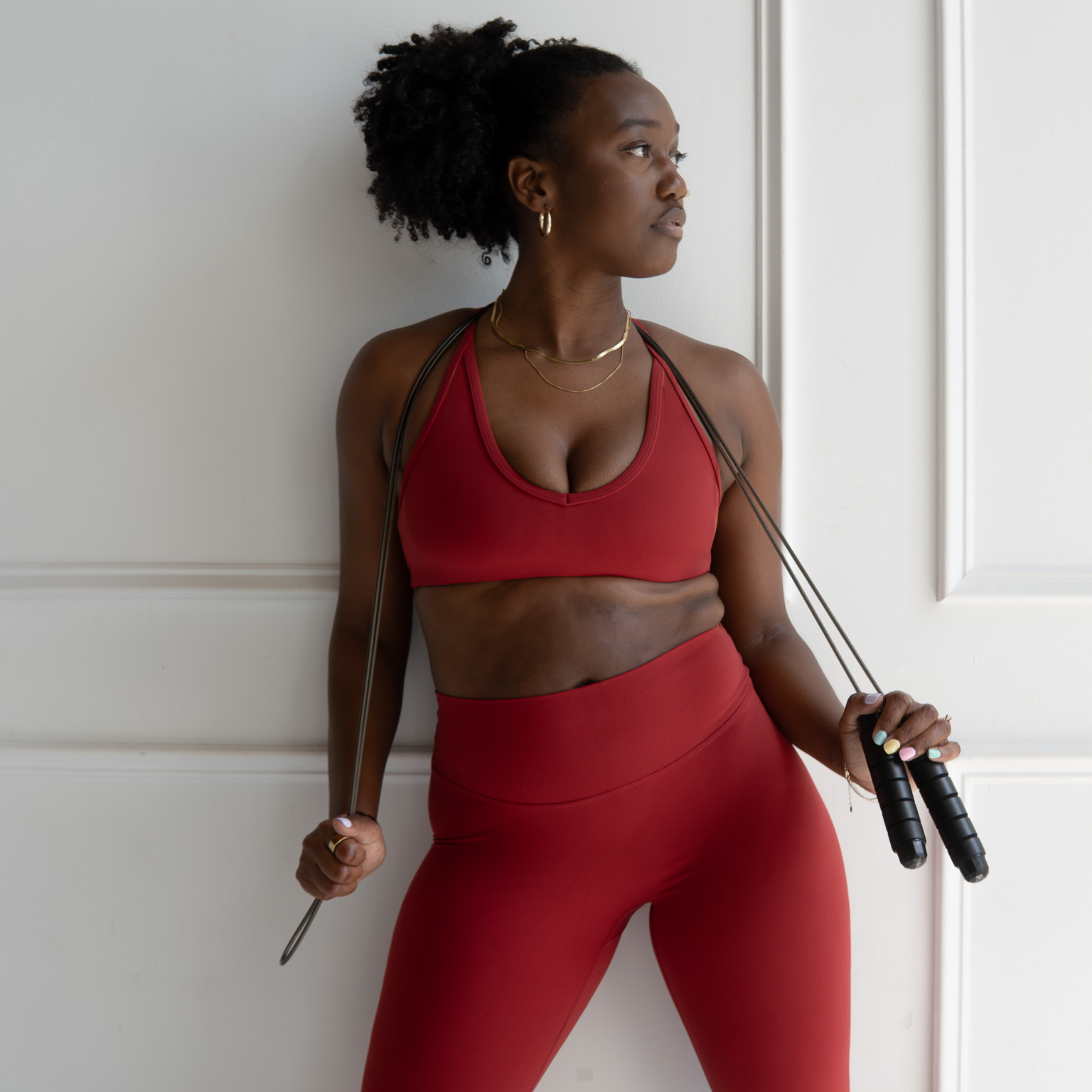 SmoothSculpt Raven Sports Bra - Light Support