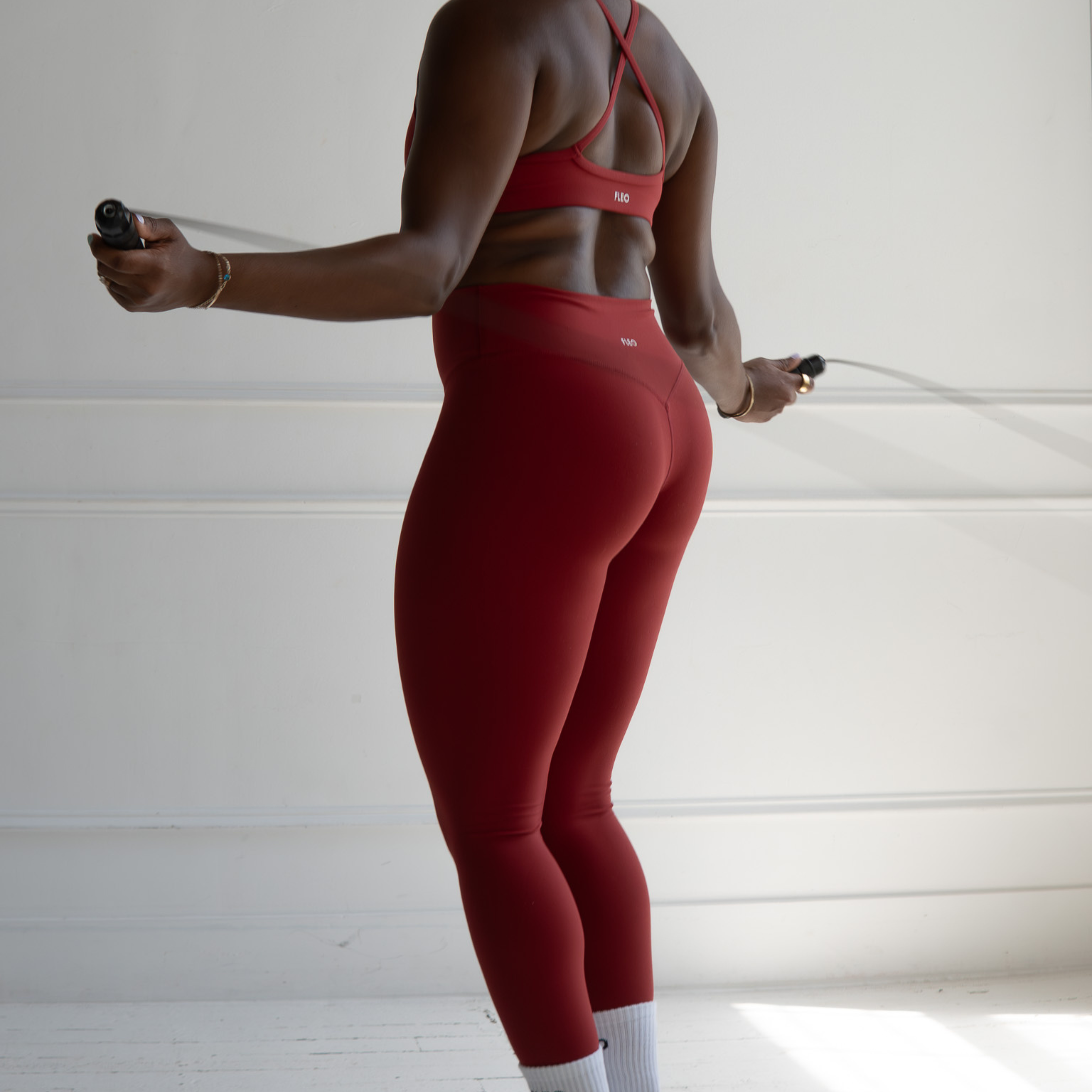 SmoothSculpt Uplift V Back Legging 25"
