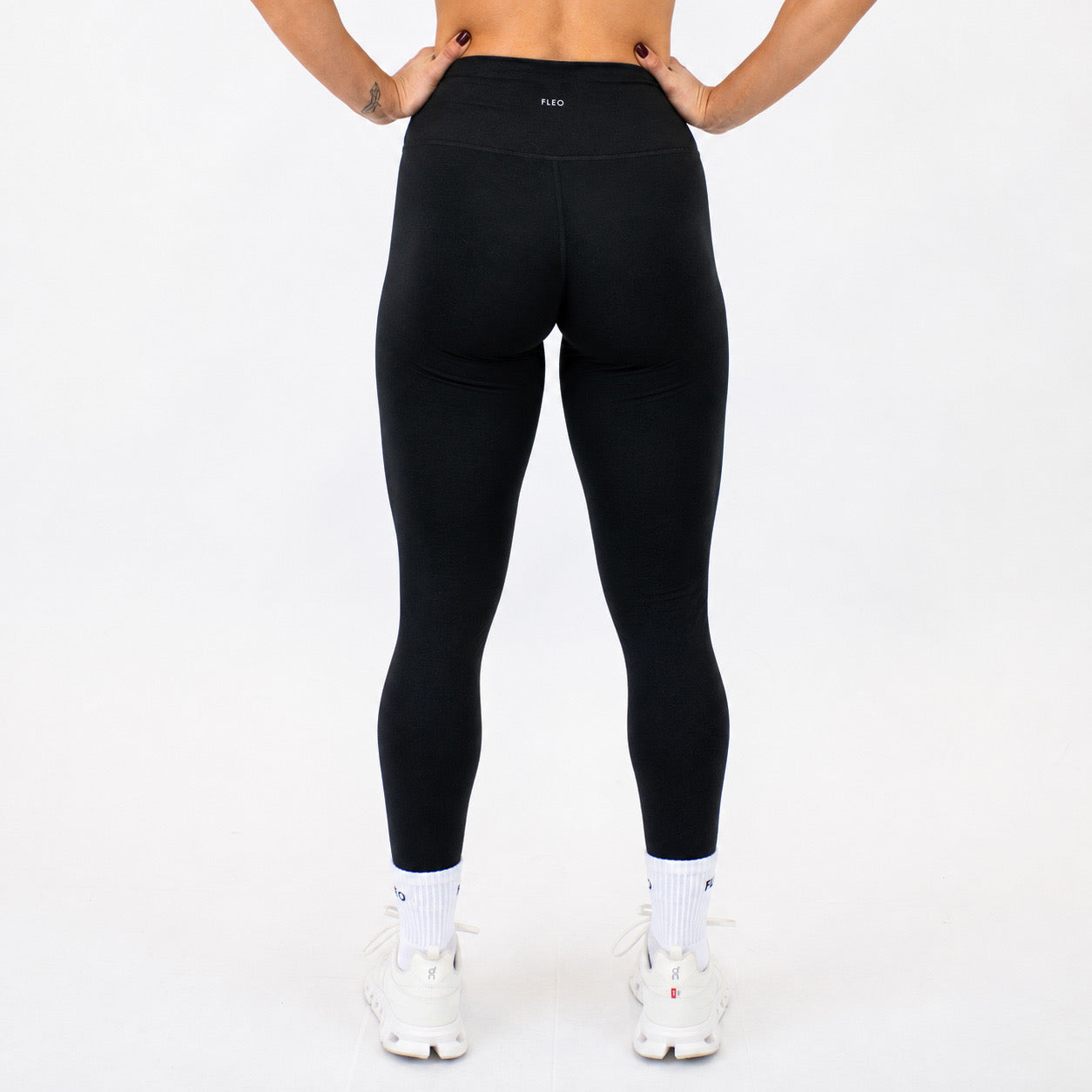 Black Pulse Legging 25"- No Front Seam - High Rise by FLEO - 6