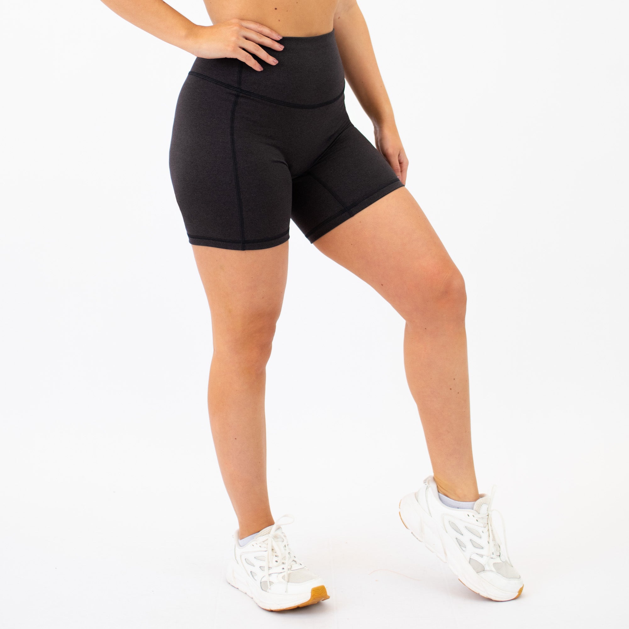 Heather Onyx No Front Seam Training Short - Pedal