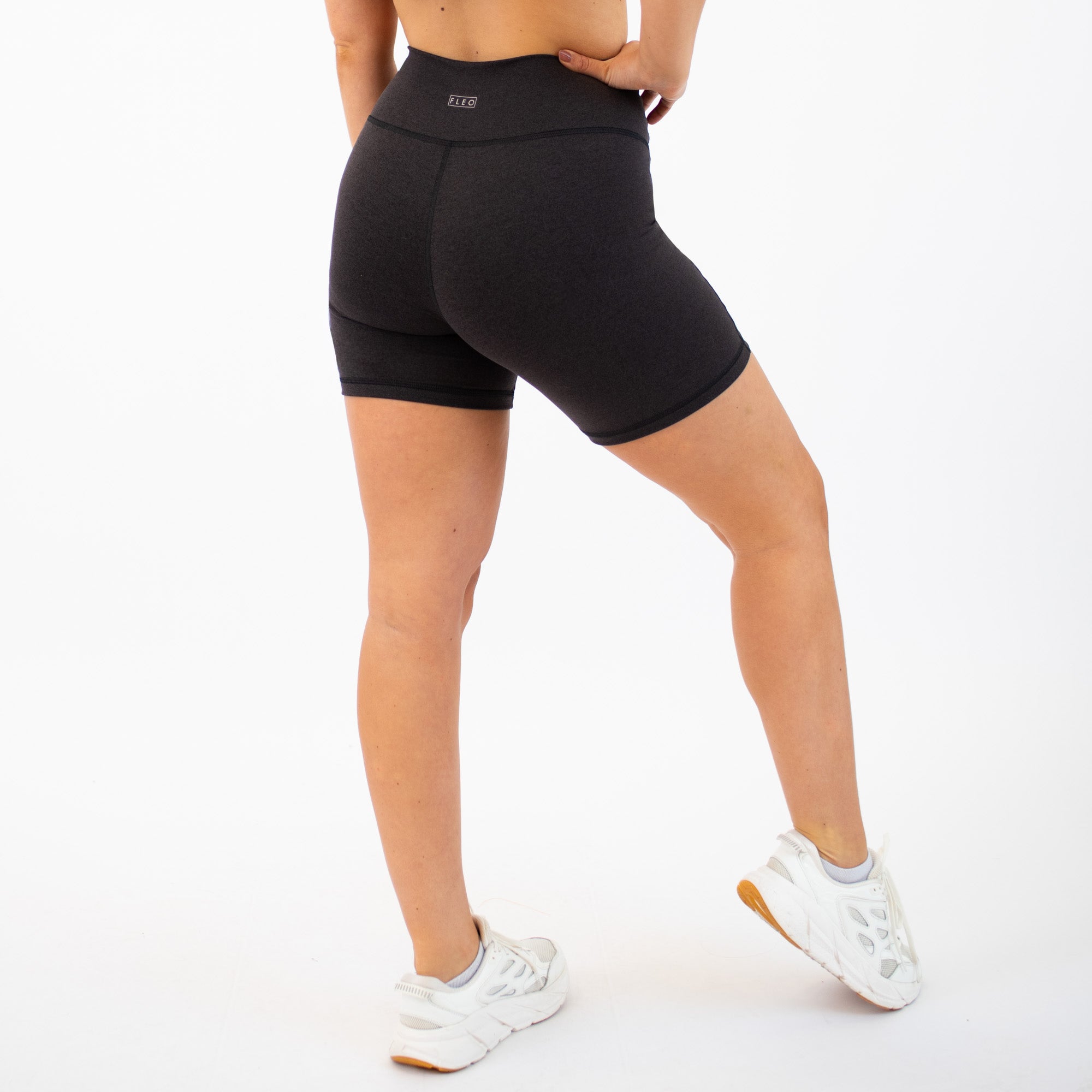 Heather Onyx No Front Seam Training Short - Pedal