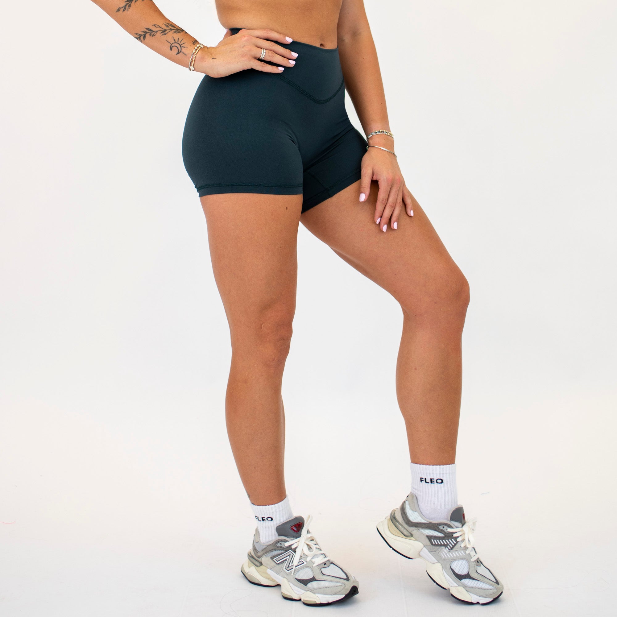 Magical Forest V Waistband No Front Seam High Rise Shorts