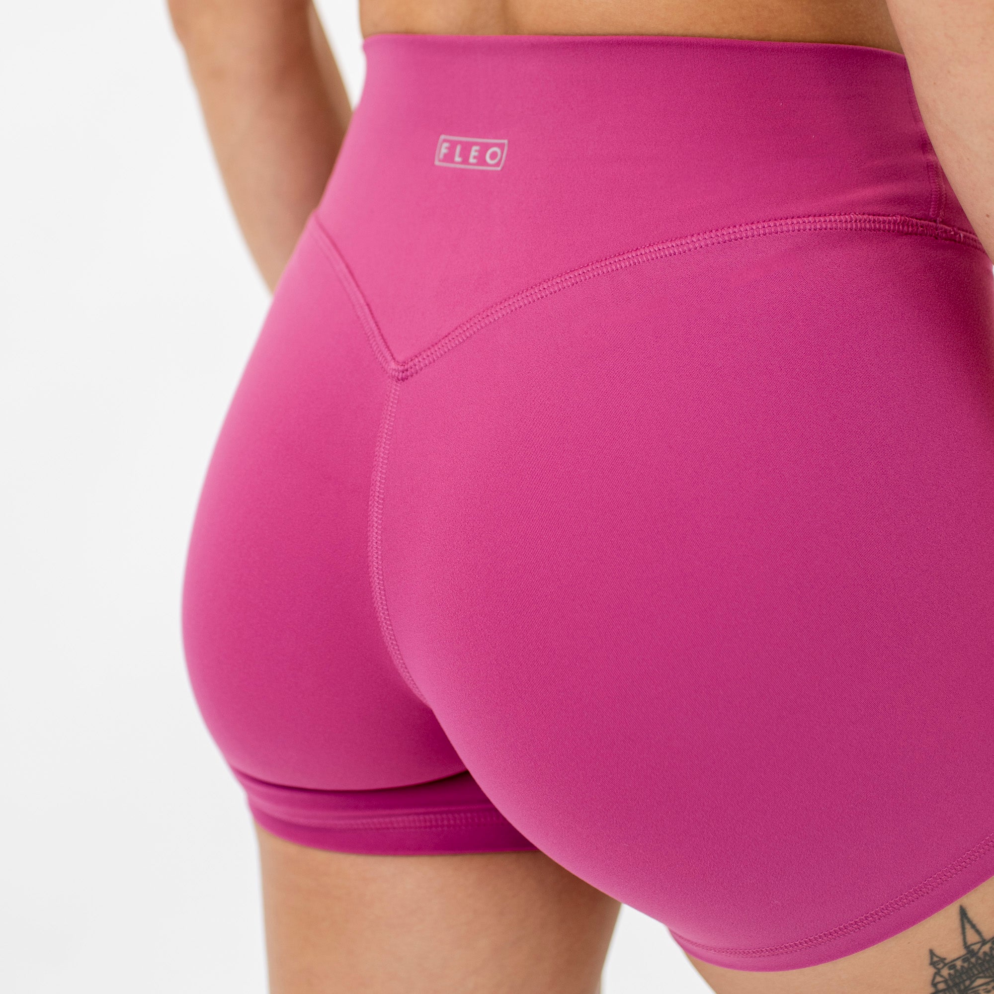 Magenta Haze High Rise V Back Spandex Shorts