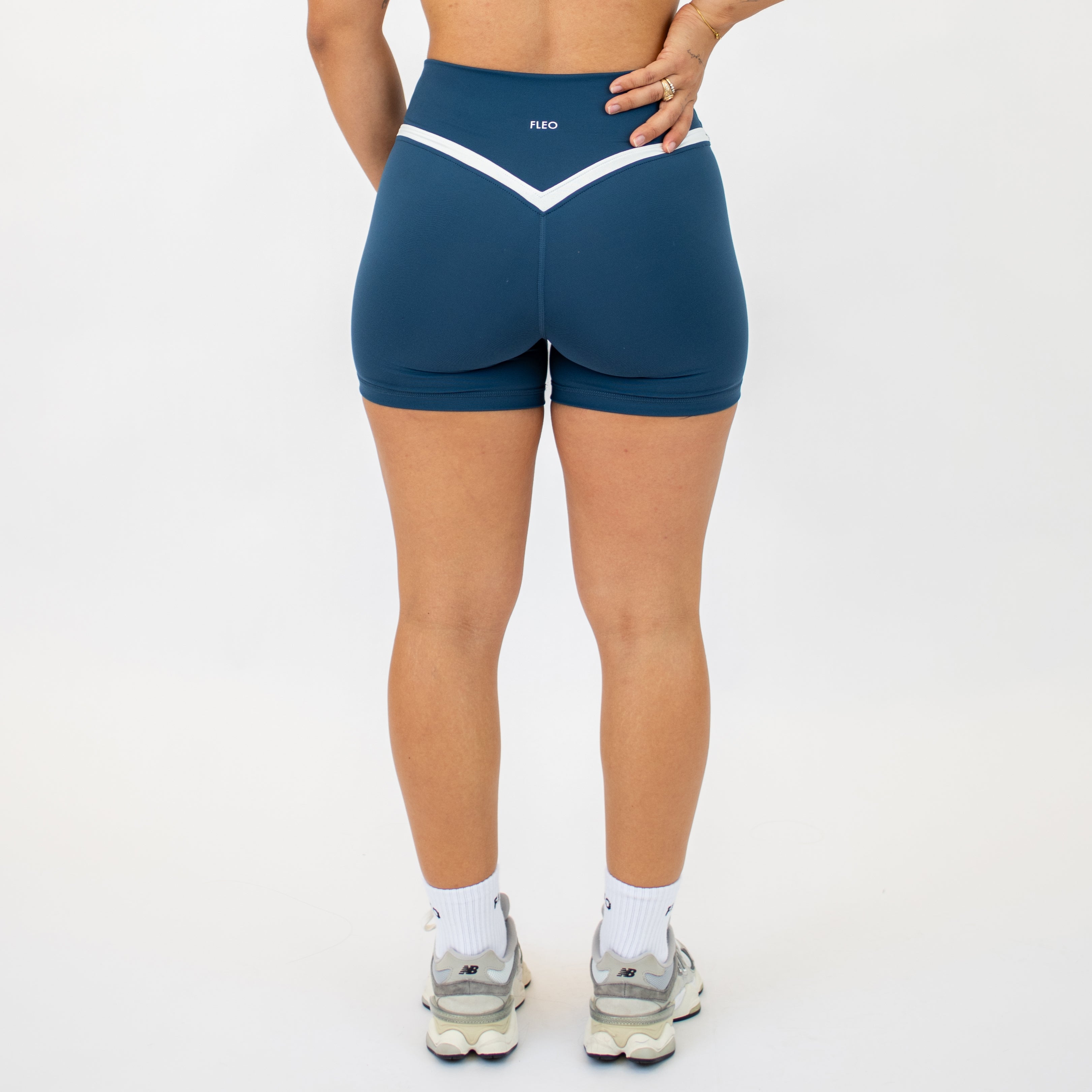 V Define Short 5" - No Front Seam - High Rise