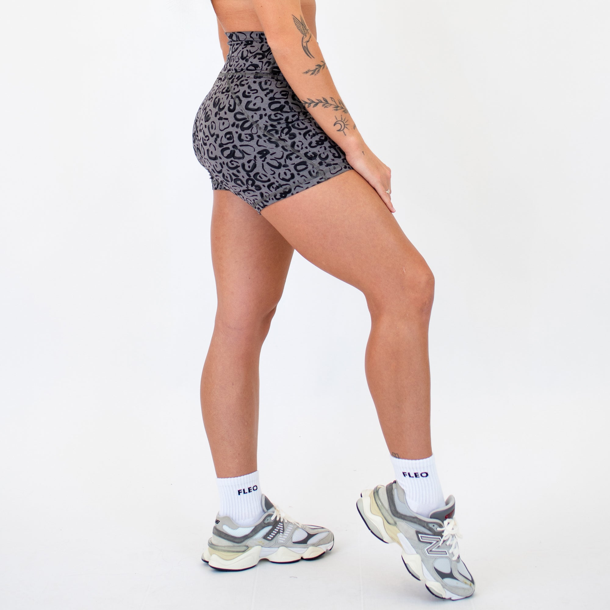 Flower Leopard No Front Seam High Rise Spandex Shorts -5