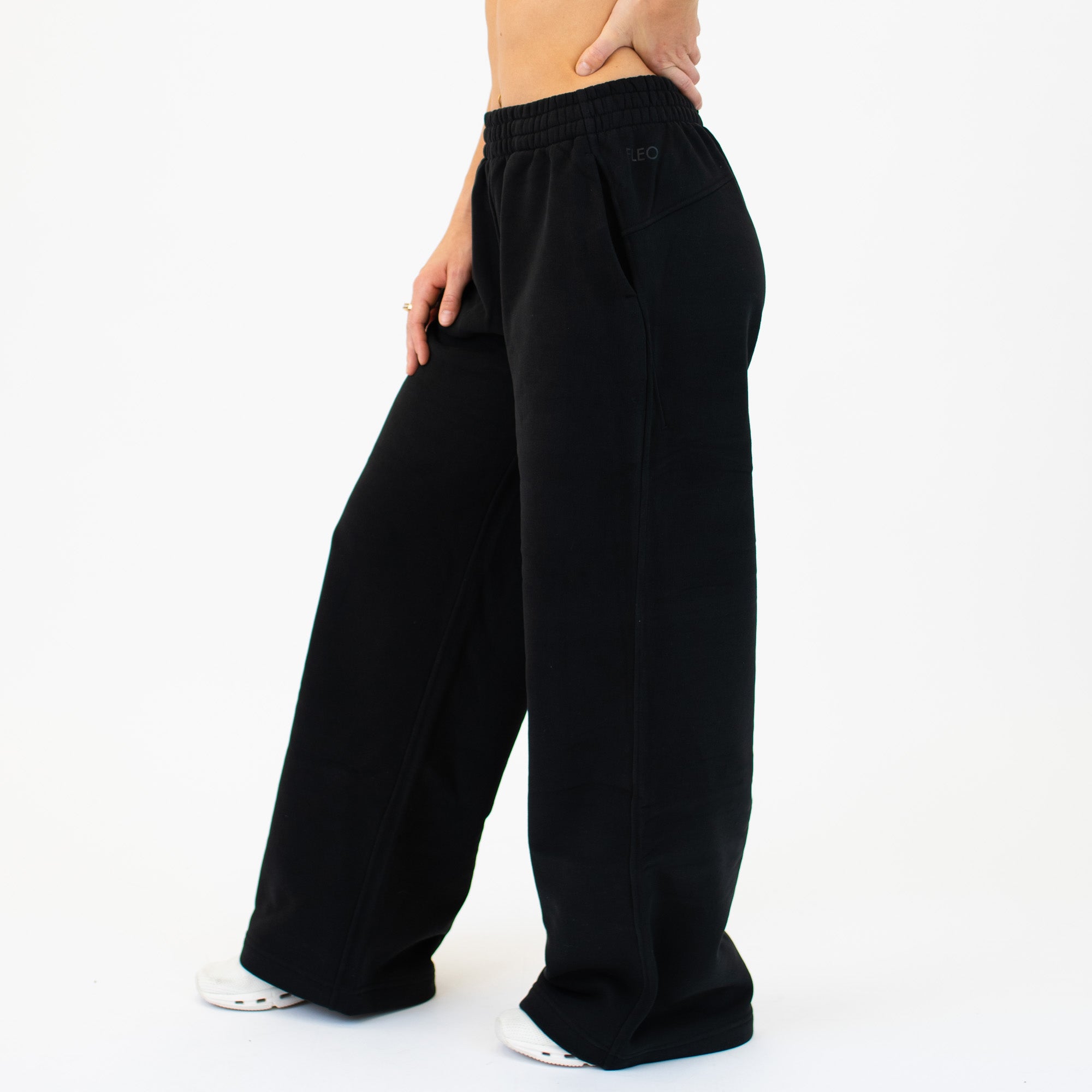 Recharge Wide Leg Sweatpant