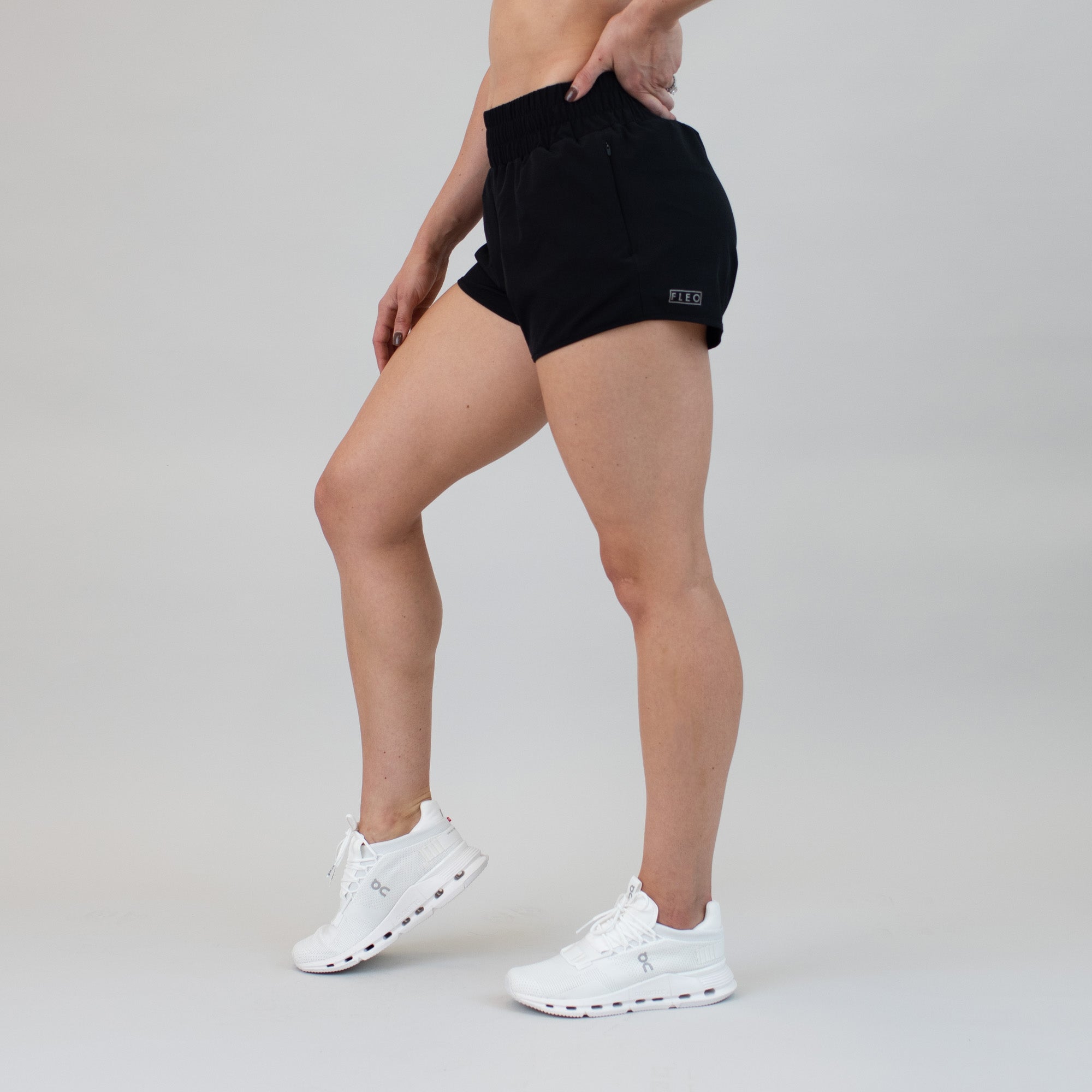 High Rise Keep Up Shorts - Black