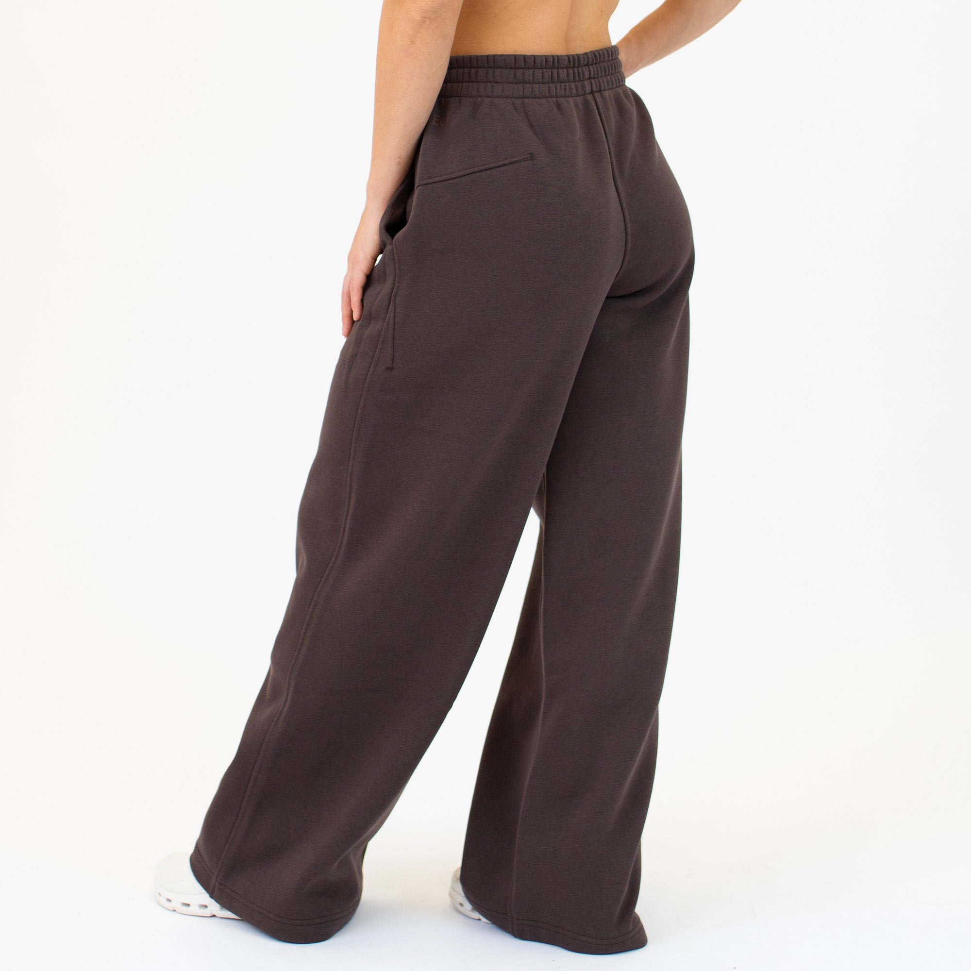 Recharge Wide Leg Sweatpant