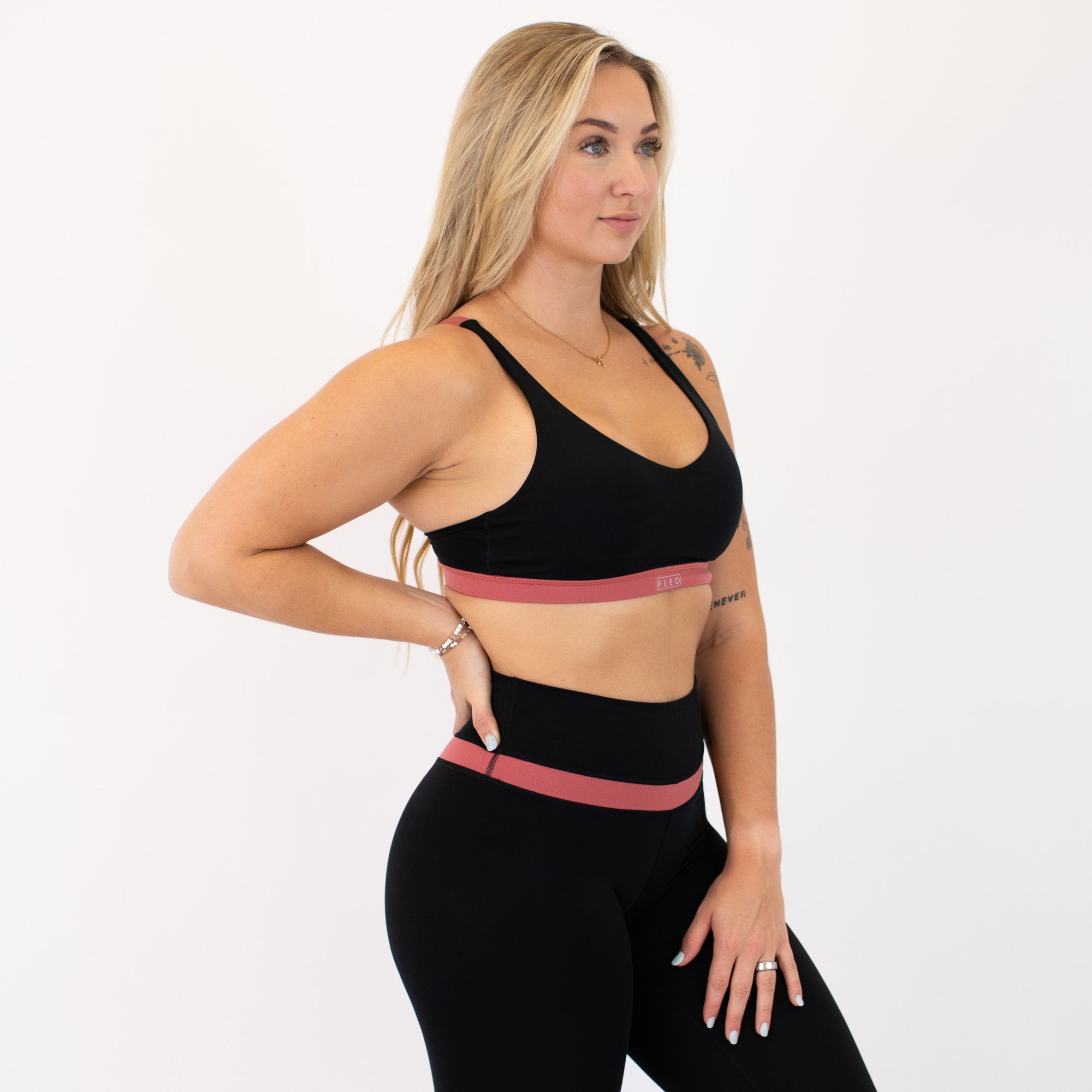 Lexi Sports Bra - Black & Sienna