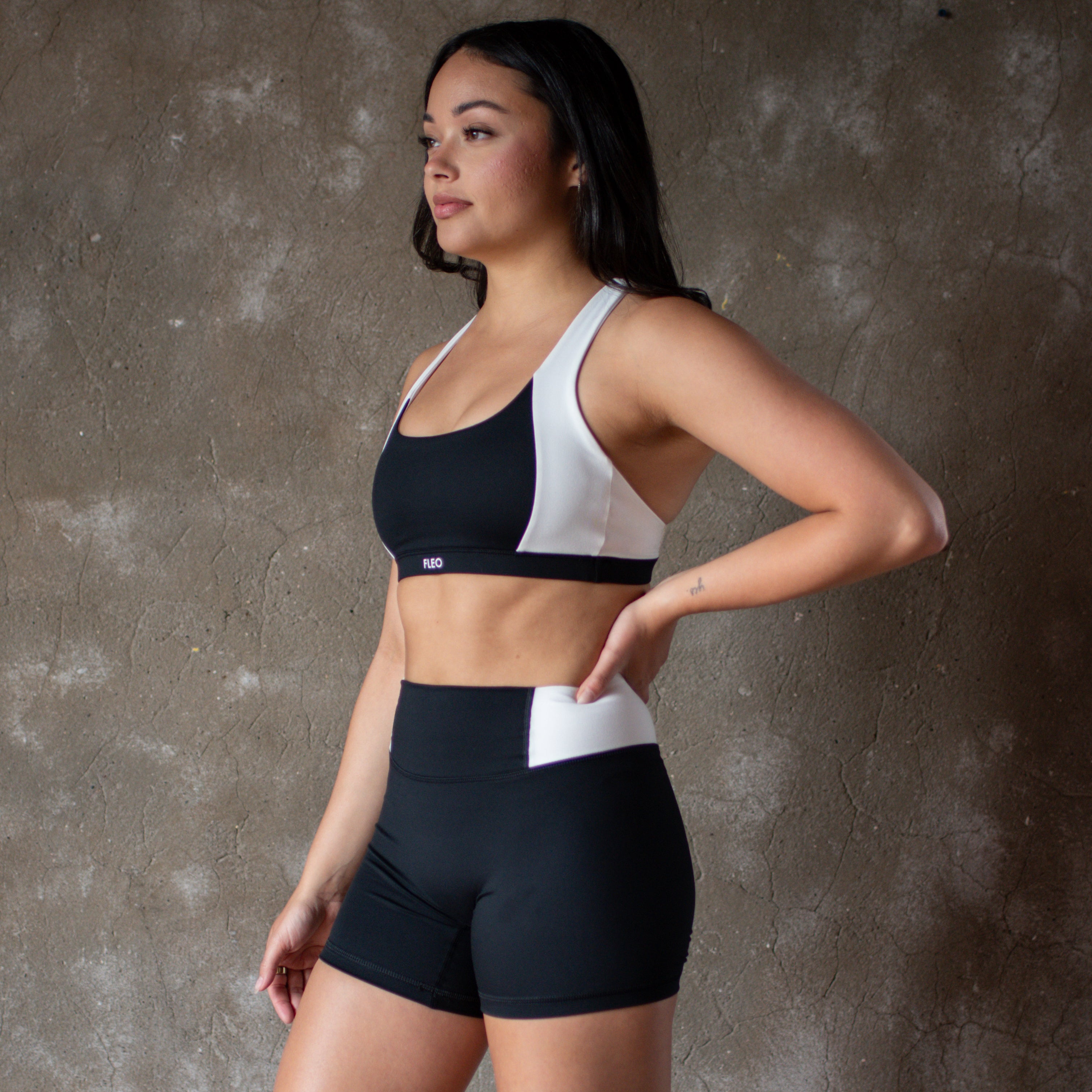 Emily Sports Bra - Medium Support