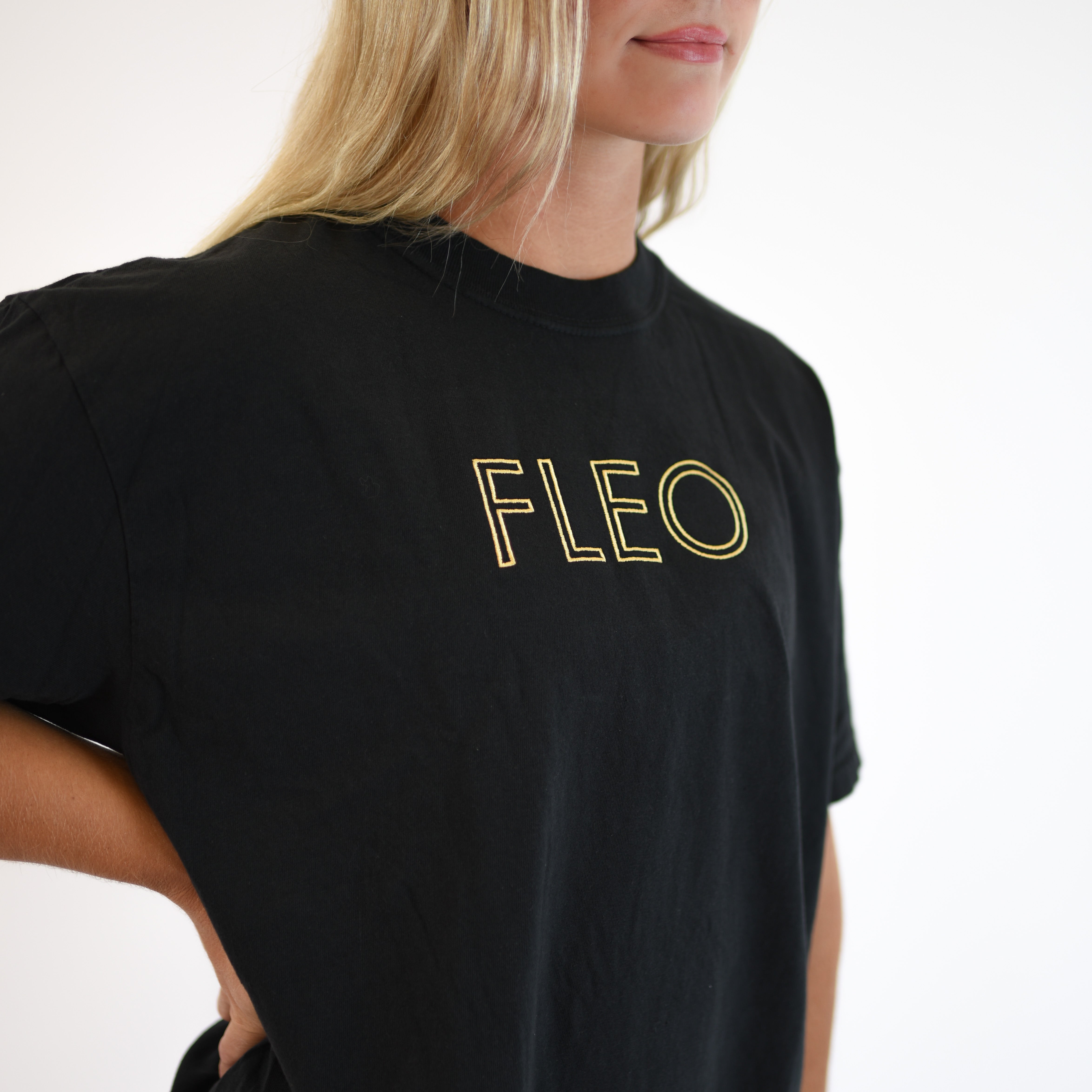 FLEO Oversized Tee