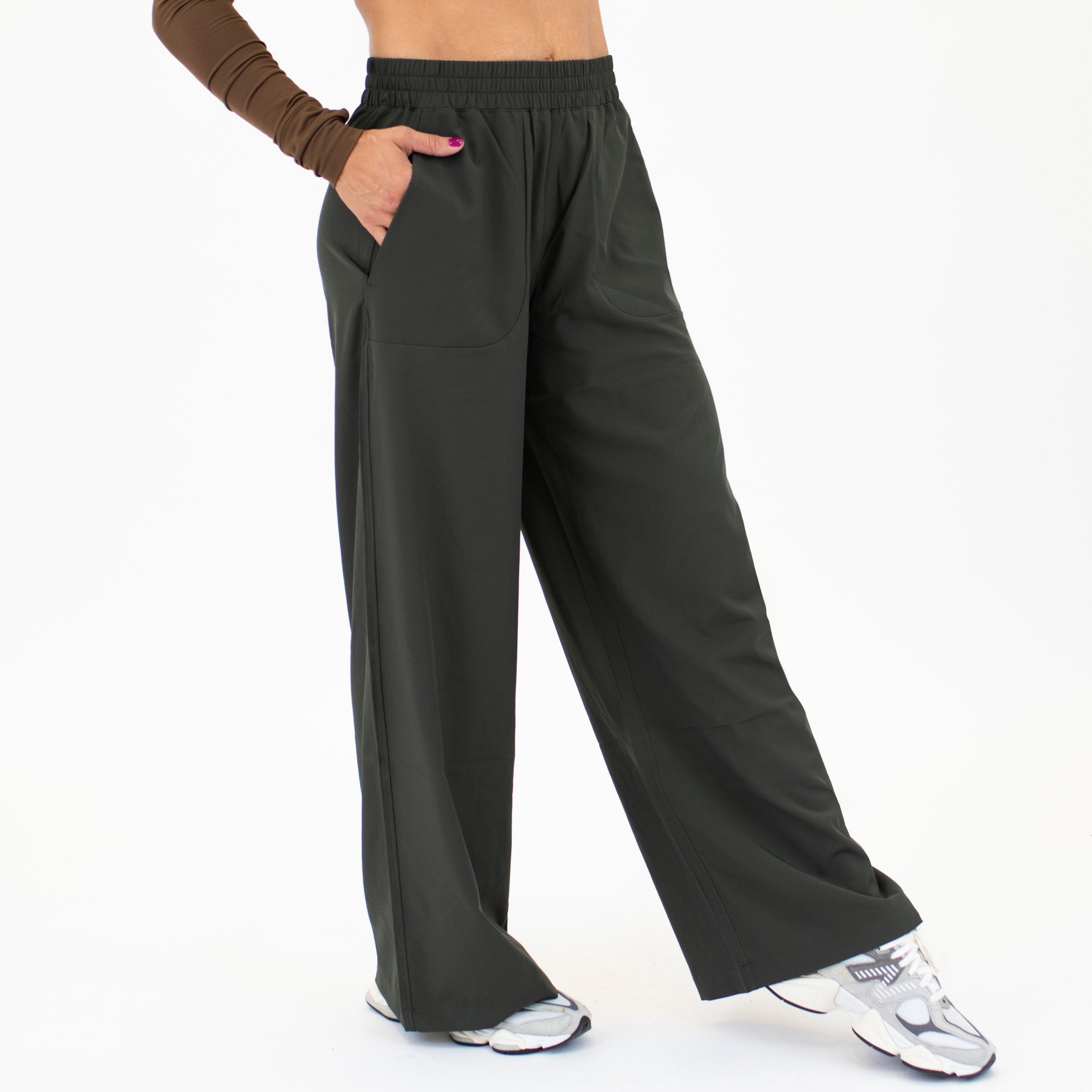 Wide Leg Athletic Pant - Keep Up - Olive