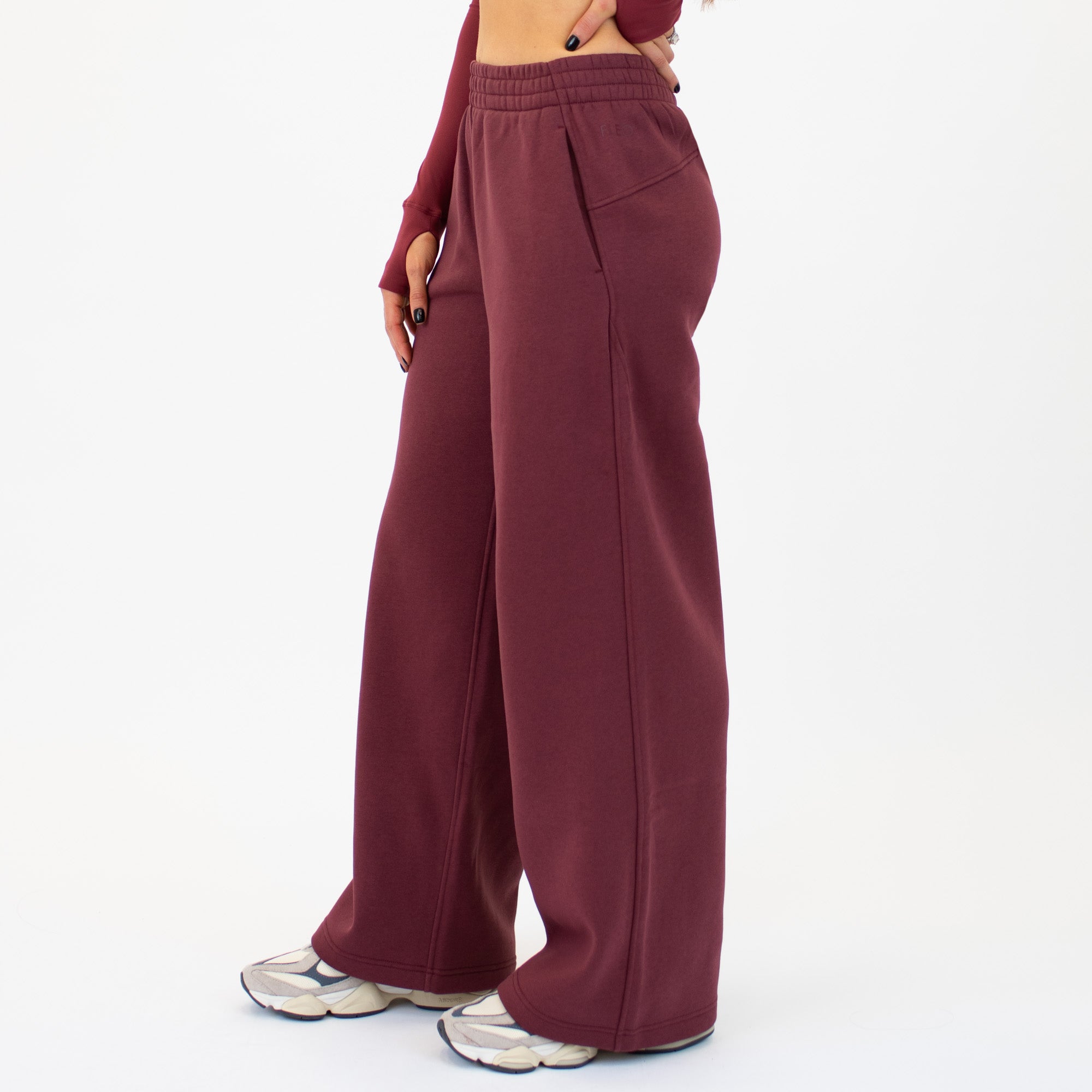 Recharge Wide Leg Sweatpant