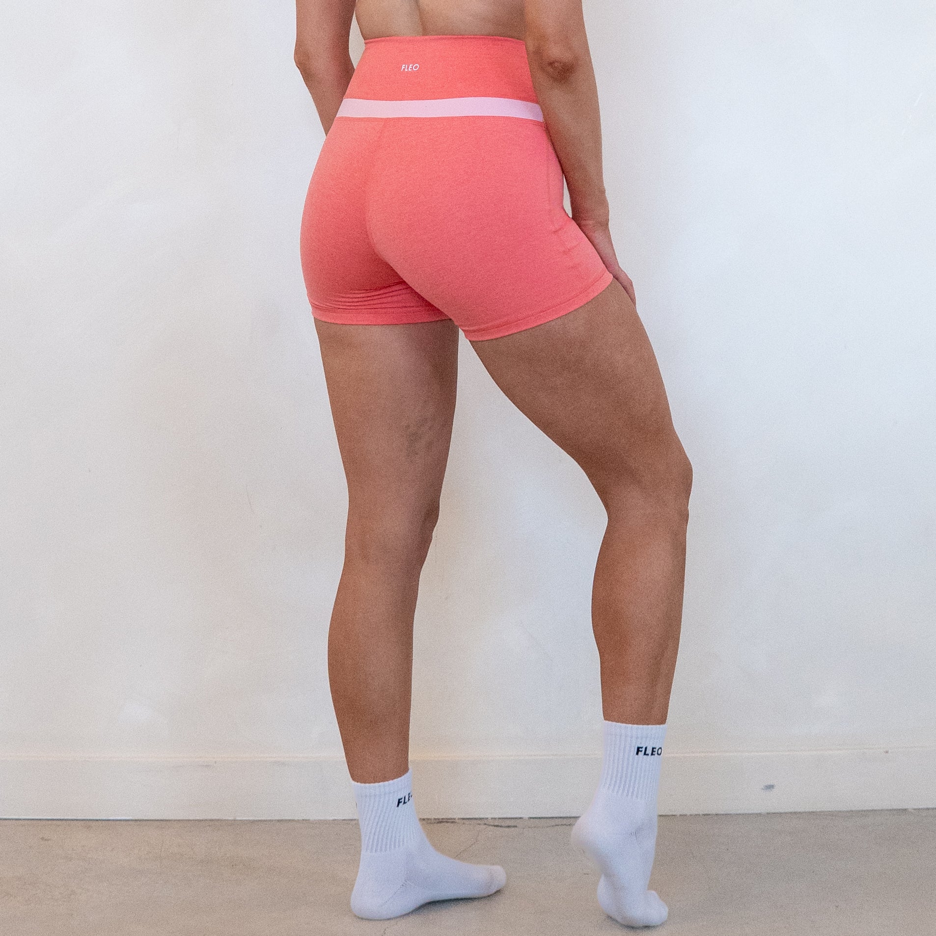 Double Take Short 4" - No Front Seam - Higher Rise