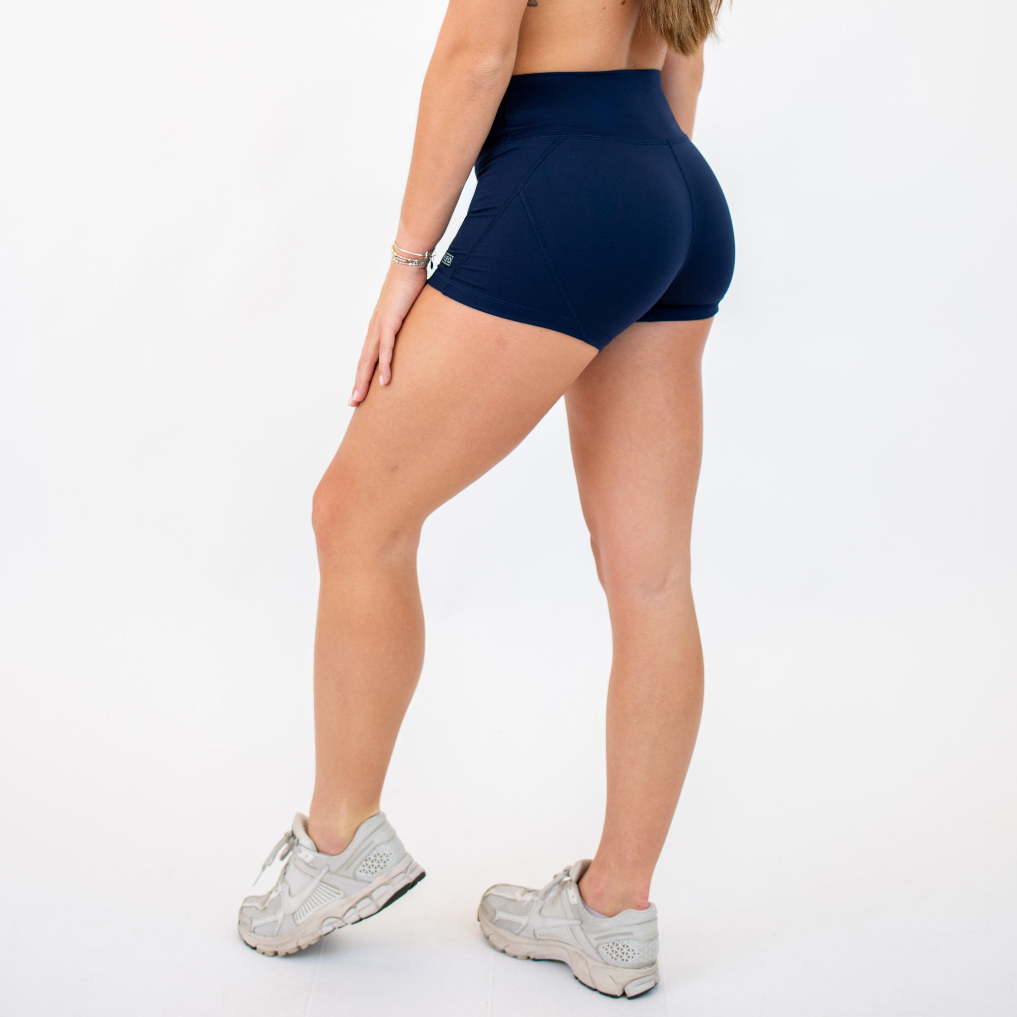 Apex Contour Short 3.25" - Mid Rise