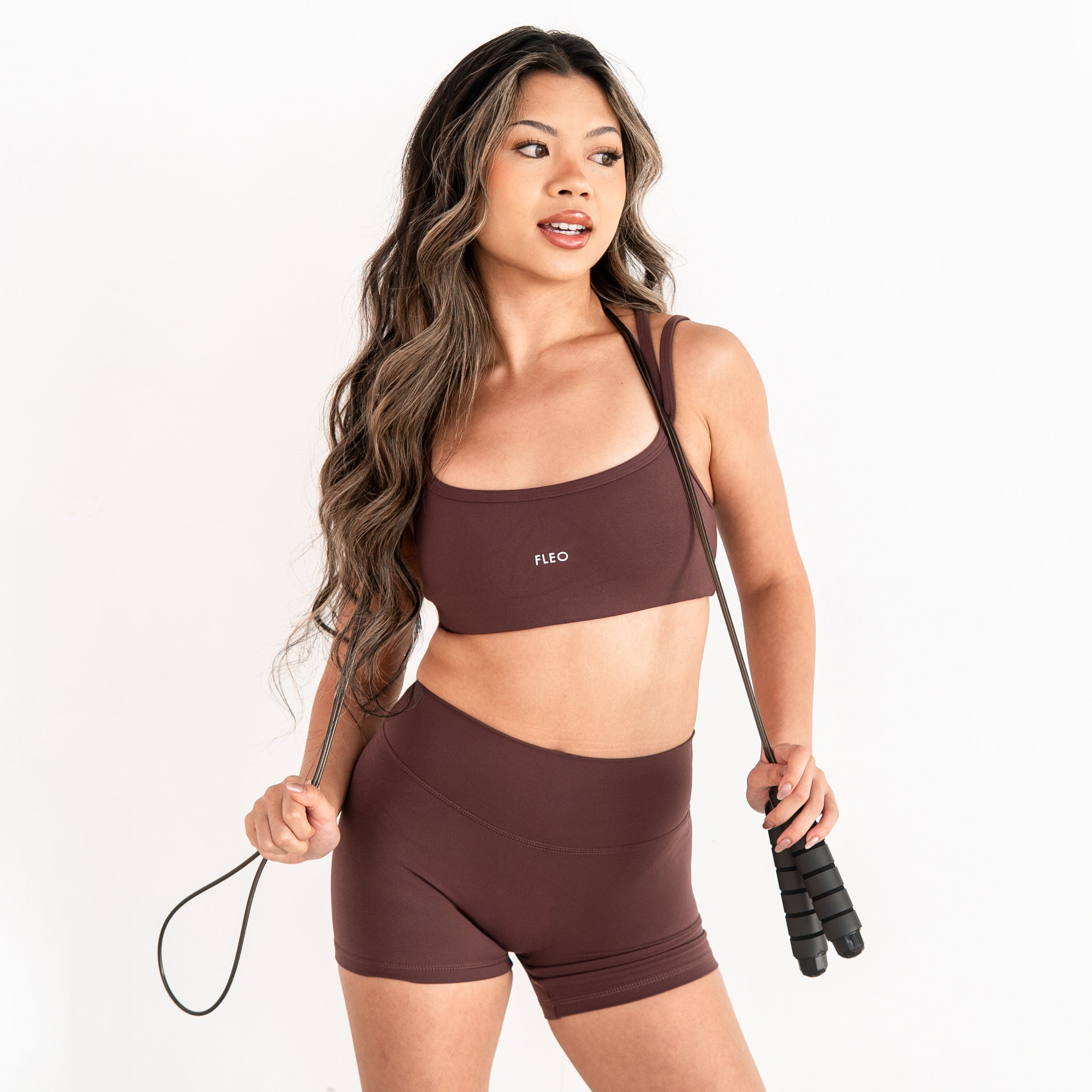 SmoothSculpt Uplift V Back Short 5"