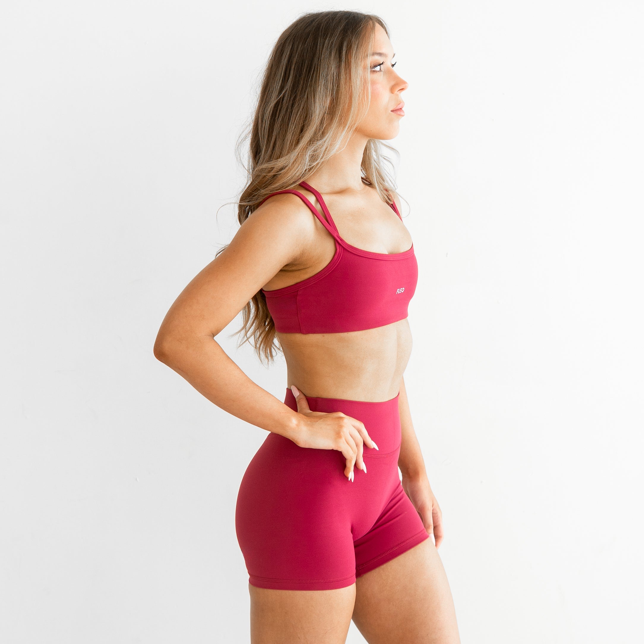 SmoothSculpt Paige Sports Bra - Medium Support