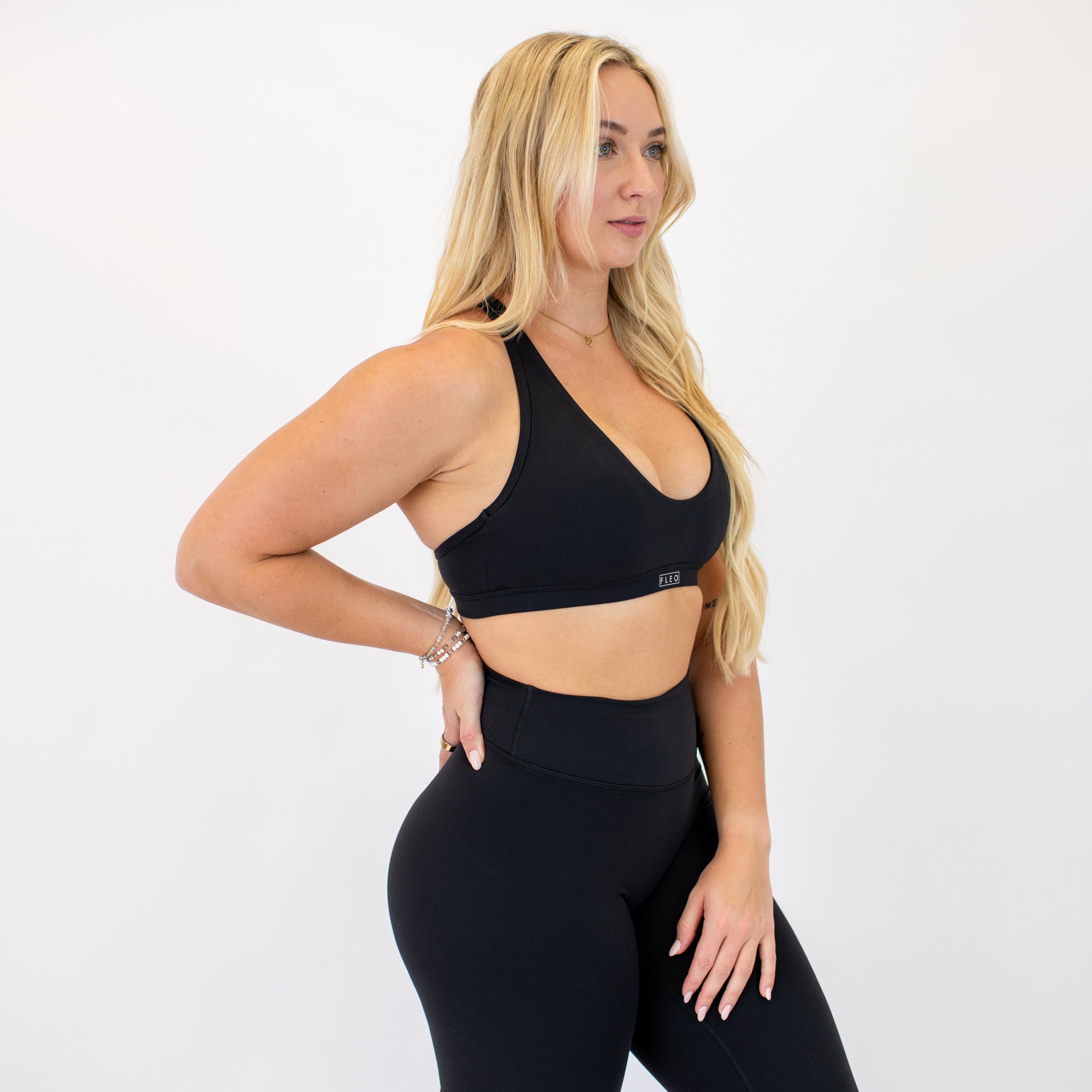 SmoothSculpt Jade Sports Bra
