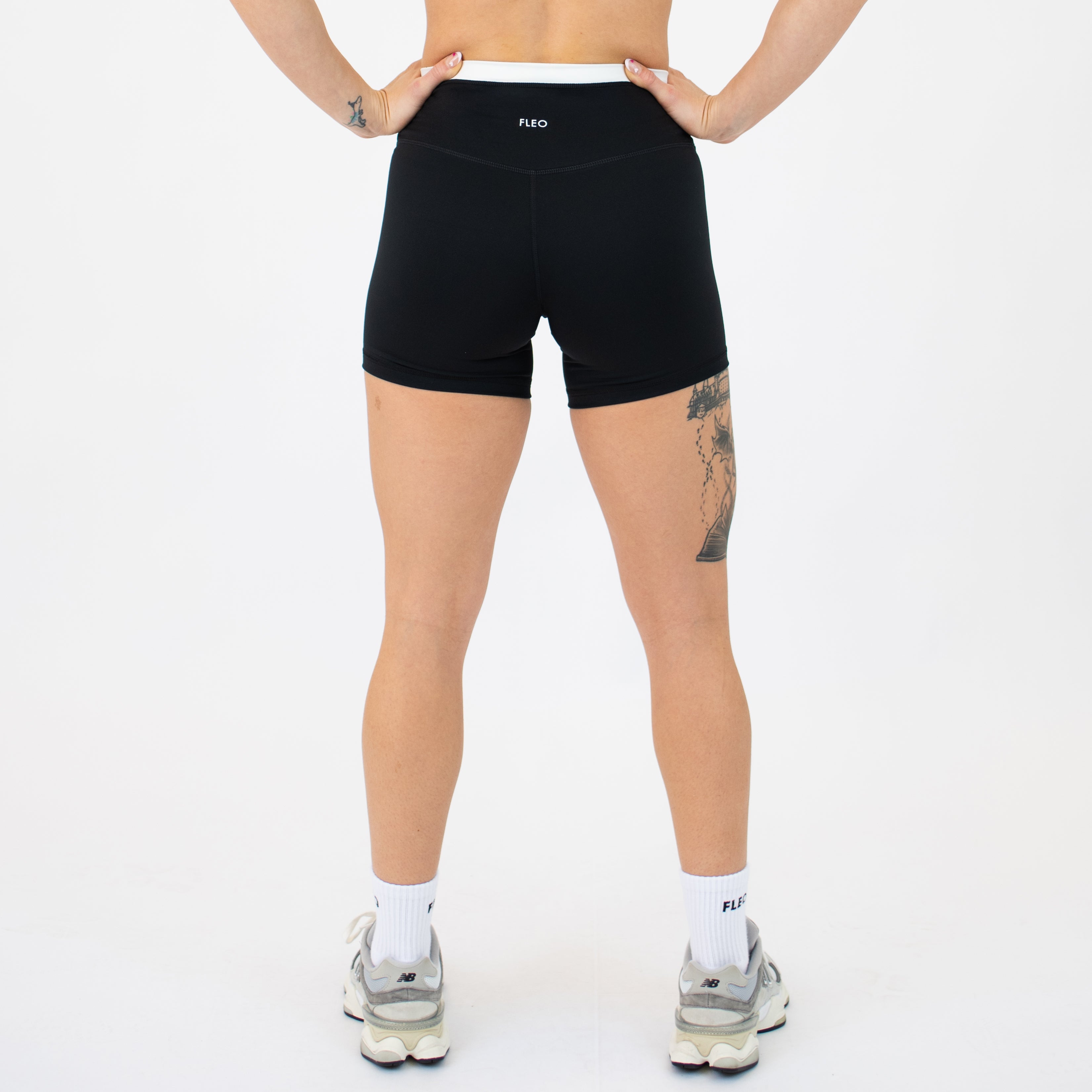 Contrast Core Short 5" - No Front Seam - High Rise
