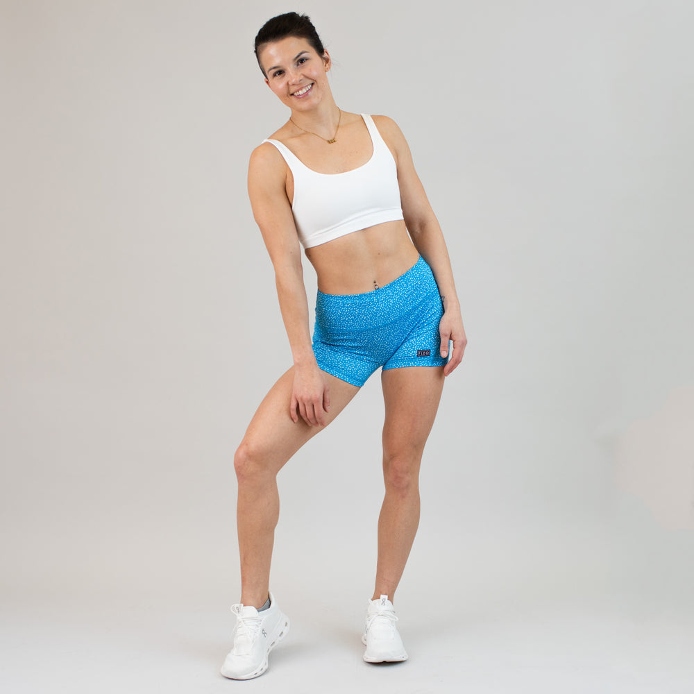 Ocean Speckle Mid Rise Contour Training Shorts For Women